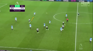 Note how the Spaniard is already beginning to run towards Aymeric Laporte, in anticipation of David Silva heading the ball to him.