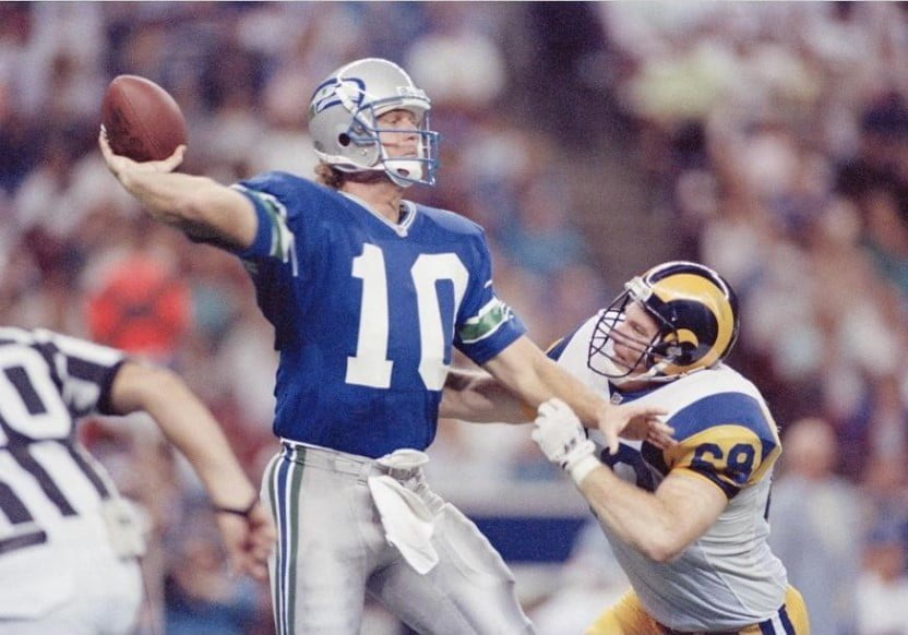 Top 10 Tallest NFL Players To Walk On The 120 Yard Field Sportszion