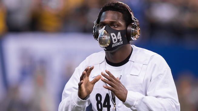 NFL players to use masks