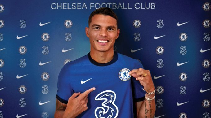 Thiago Silva signs for Chelsea