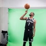 Kevin Durant receives a million dollars from the Nets
