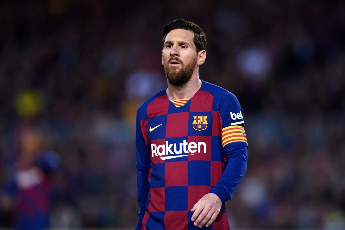 Lionel Messi plans to stay one more season at FC Barcelona