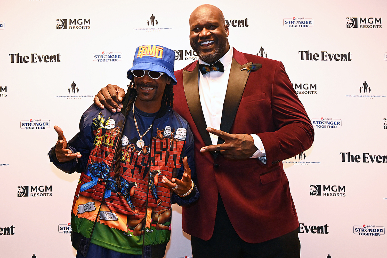Snoop Dogg and Shaquille O'Neal