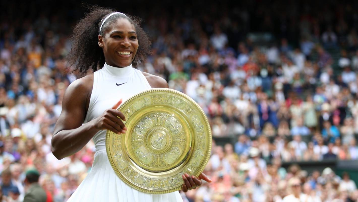 Serena Williams Wimbledon return