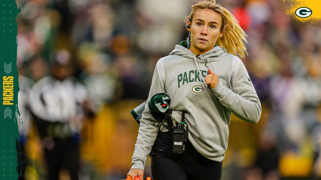 NFL fans react Green Bay Packers hires Erin Roberge as their first