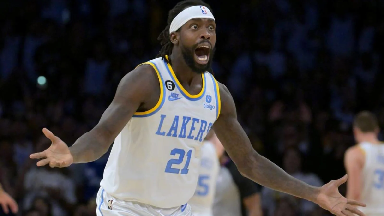 Lakers vs Hornets Patrick Beverley