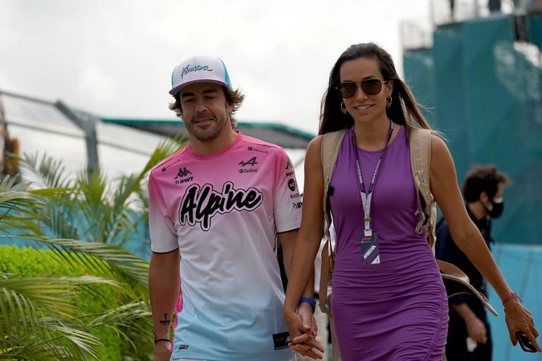 Fernando Alonso girlfriend 