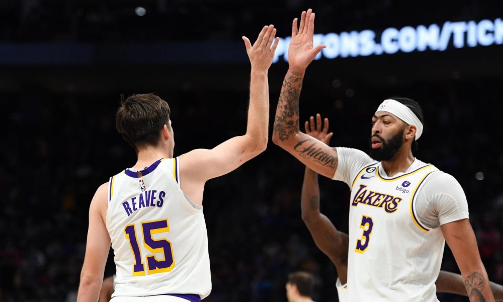 Anthony Davis commends Austin Reaves for stepping up in Lakers' time of ...