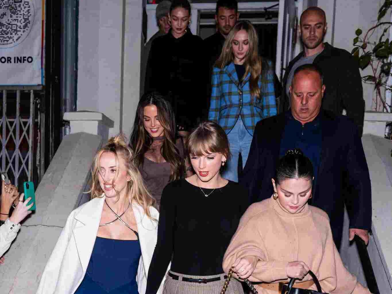 Brittany Mahomes, Taylor Swift, Selena Gomez, and in the back Sophie Turner, Gigi Hadid
