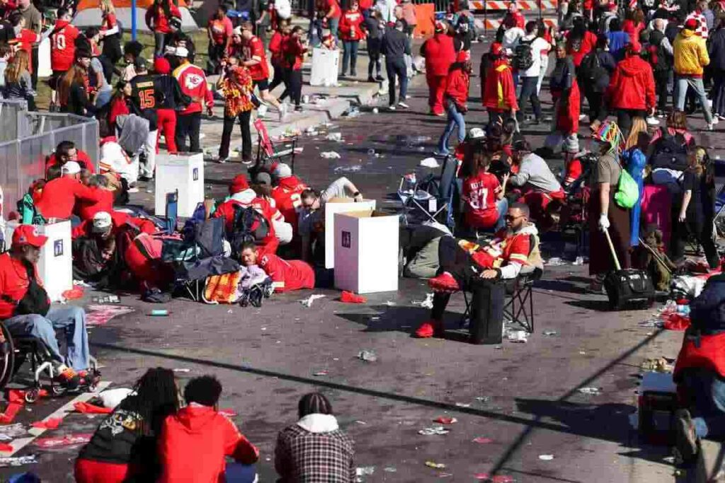 Chiefs parade shooting
