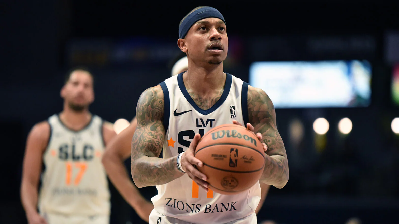 Isaiah Thomas hailed as “greatest grinder ever” following his first outing in two years