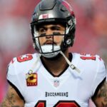 Mike Evans’ re-structured Bucs contract comes to light