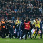 Watch: Fans break down security to attack Fenerbahçe players after Trabzonspor’s agonizing defeat